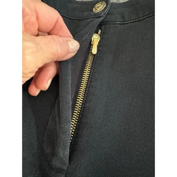 St. John Sport Black Straight Leg Jeans 8 - Picture 9 of 11